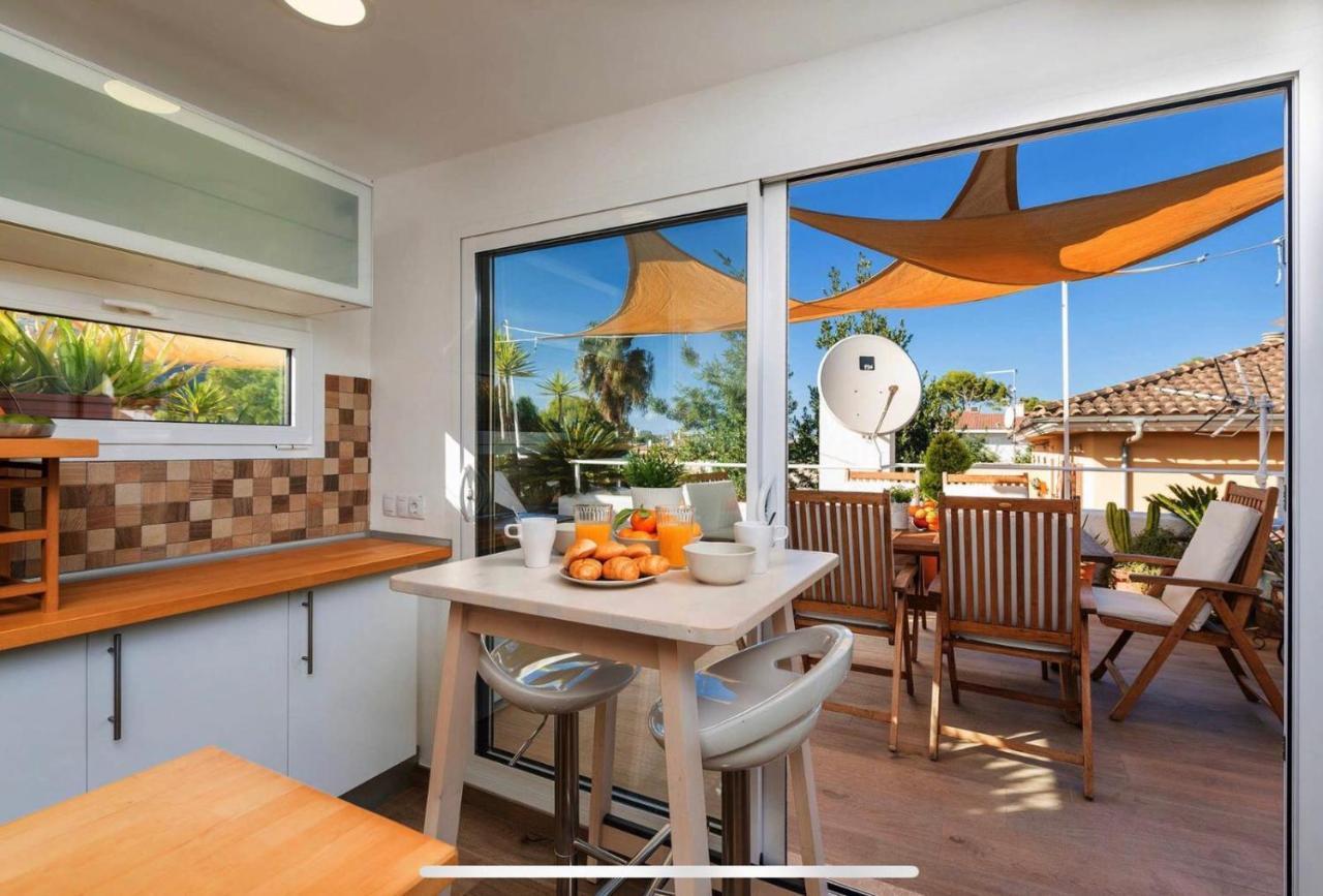 Beach Inn Apartment Алкудия Екстериор снимка